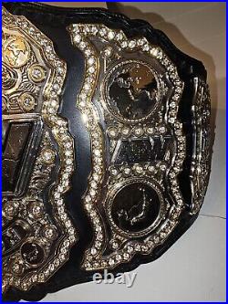 AEW Official Replica World Championship Replica Belt