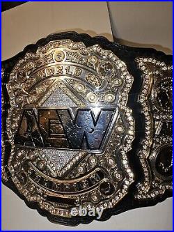 AEW Official Replica World Championship Replica Belt