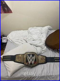 Wwe championship-commemorative title belt